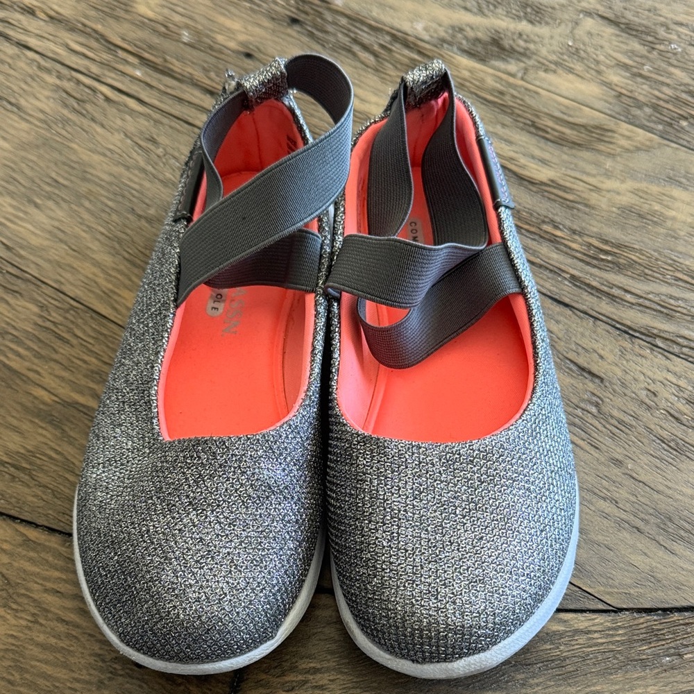 U.S. Polo Assn. Kids Shoes in Silver and Pink